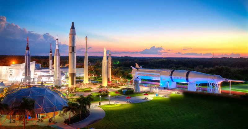 105425499-15356580044102_rocket-garden-at-the-kennedy-space-center-visitor--complex_photo_kennedy-space-center-complex.1910x1000.jpg