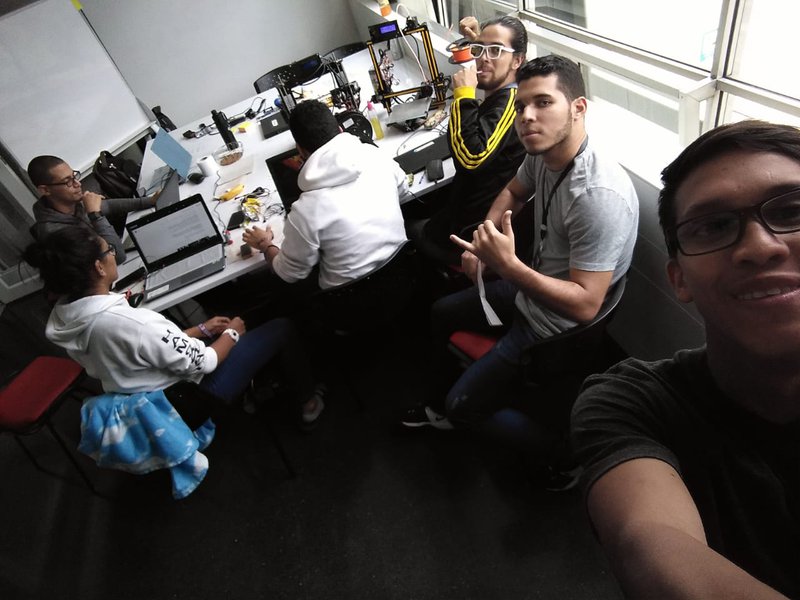 The complete photo is even better!