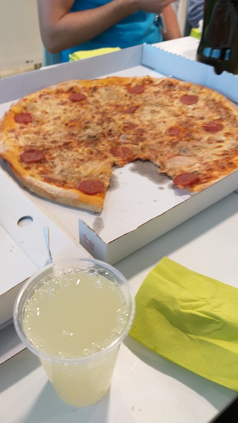 Let's have some lunch before continuing :) #RealFooders