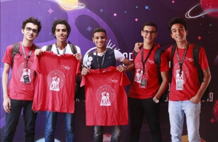 Say hi to our team: Galácticos!