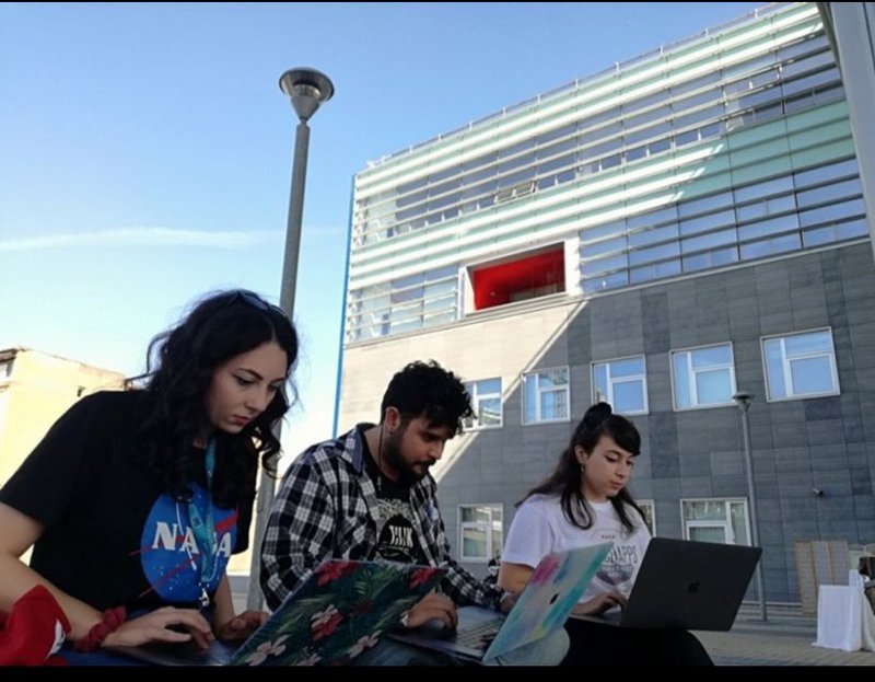 Focus, focus, focus...